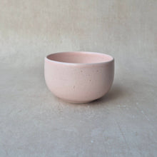 Load image into Gallery viewer, Kleine Schüssel Pacifica marshmallow
