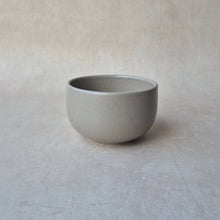 Load image into Gallery viewer, Kleine Schüssel Pacifica taupe
