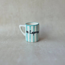 Load image into Gallery viewer, alma barru x bärndütsch Espressotasse gestreift grün
