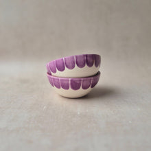 Load image into Gallery viewer, Tapasbowl Säulen lila
