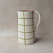Load image into Gallery viewer, Gerader Krug gross 1.3 l kariert pistache
