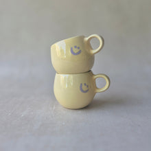 Load image into Gallery viewer, Espressotasse Smiley hellgelb
