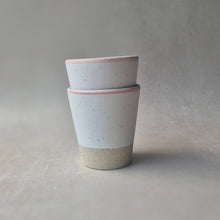 Load image into Gallery viewer, Becher Vila Nova weiss &amp; natur
