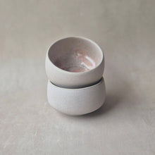 Load image into Gallery viewer, Müslischüssel Liliana weiss rosa
