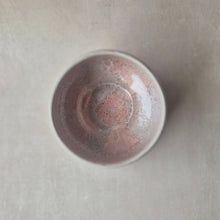 Load image into Gallery viewer, Müslischüssel Liliana weiss rosa
