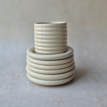 Lade das Bild in den Galerie-Viewer, Neni Plate neutral
