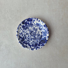 Charger l'image dans la galerie, Kleiner Reibeteller Blue Mess (mit Pinsel)
