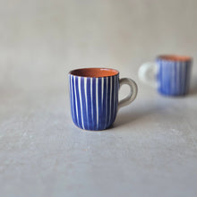 Charger l'image dans la galerie, Espressotasse gestreift marineblau
