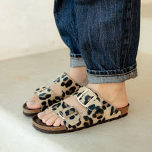 Load image into Gallery viewer, Leopard Slides
