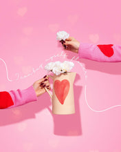 Lade das Bild in den Galerie-Viewer, Krug 1.5 l Happy Hearts
