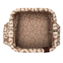Lade das Bild in den Galerie-Viewer, Riviera Clutch beige leopard
