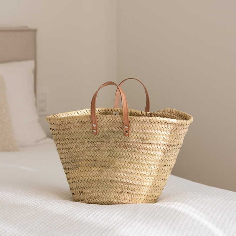 Market basket with short leather handles, light