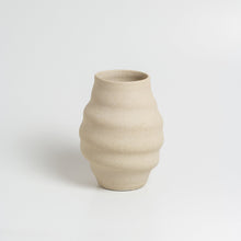 Charger l&#39;image dans la galerie, The Aonia Vase

