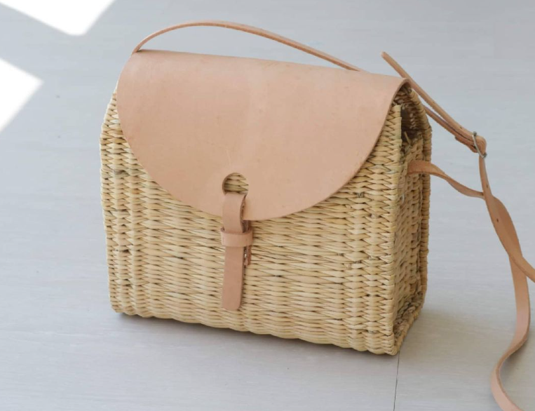 Kleine Handtasche aus Schilf