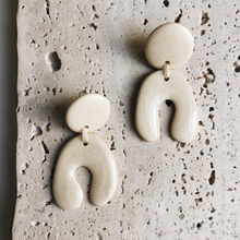 Lade das Bild in den Galerie-Viewer, Alice Earrings Ivory
