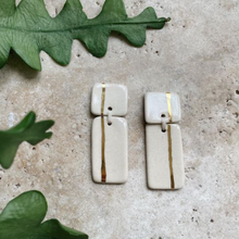 Load image into Gallery viewer, Pilar Earrings Ivory Gold
