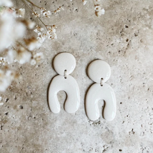 Lade das Bild in den Galerie-Viewer, Alice Earrings Ivory
