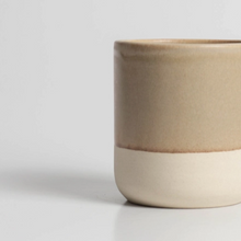 Lade das Bild in den Galerie-Viewer, The Beige Cup
