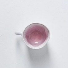 Load image into Gallery viewer, Mug Natura smooth white &amp; soft pink
