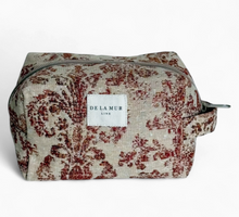 Load image into Gallery viewer, Necessaire aus bedrucktem Leinen flora
