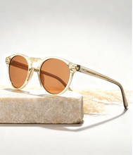 Lade das Bild in den Galerie-Viewer, Sonnenbrille Lisboa champagne
