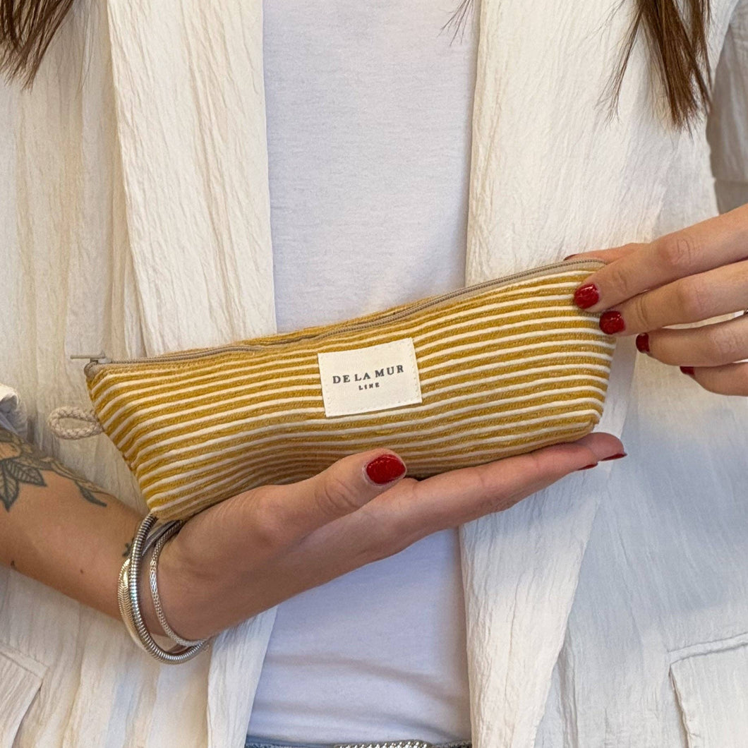 Etui aus softem Cord mustard