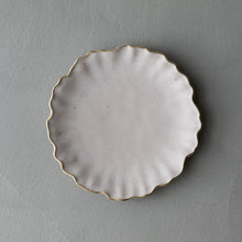 Lade das Bild in den Galerie-Viewer, Teller klein Flor
