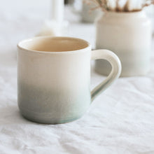 Charger l&#39;image dans la galerie, alma barru tasse sage ombre 
