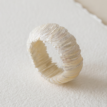 Lade das Bild in den Galerie-Viewer, Marea Bracelet
