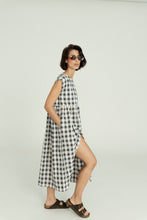 Lade das Bild in den Galerie-Viewer, The Sun Dress black &amp; white

