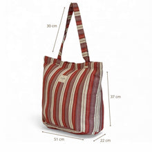 Lade das Bild in den Galerie-Viewer, Grosse Tasche aus Jacquardstoff stripes berry
