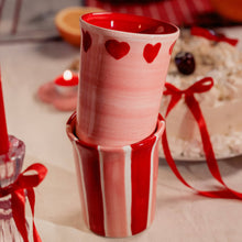 Lade das Bild in den Galerie-Viewer, Grosser Kaffeebecher Hearts
