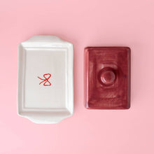 Lade das Bild in den Galerie-Viewer, Butterdose Burgundy
