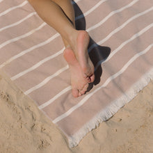 Load image into Gallery viewer, Strandtuch Belém Single beige
