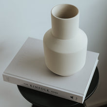 Load image into Gallery viewer, The Sado Vase
