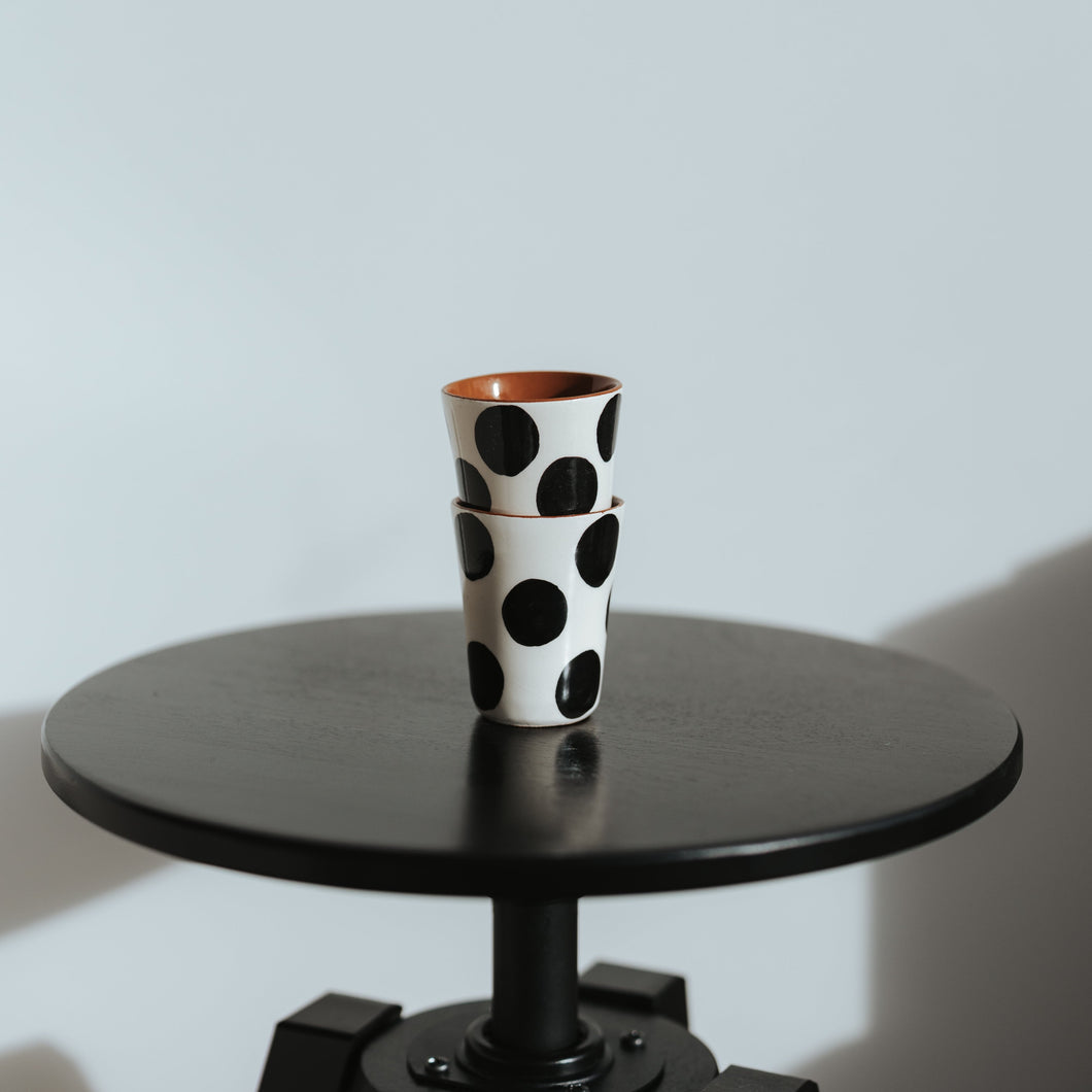 Espresso cup dots black