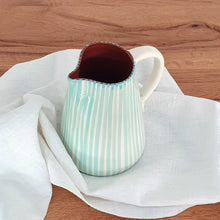 Load image into Gallery viewer, Pitcher 0.6 l striped mint
