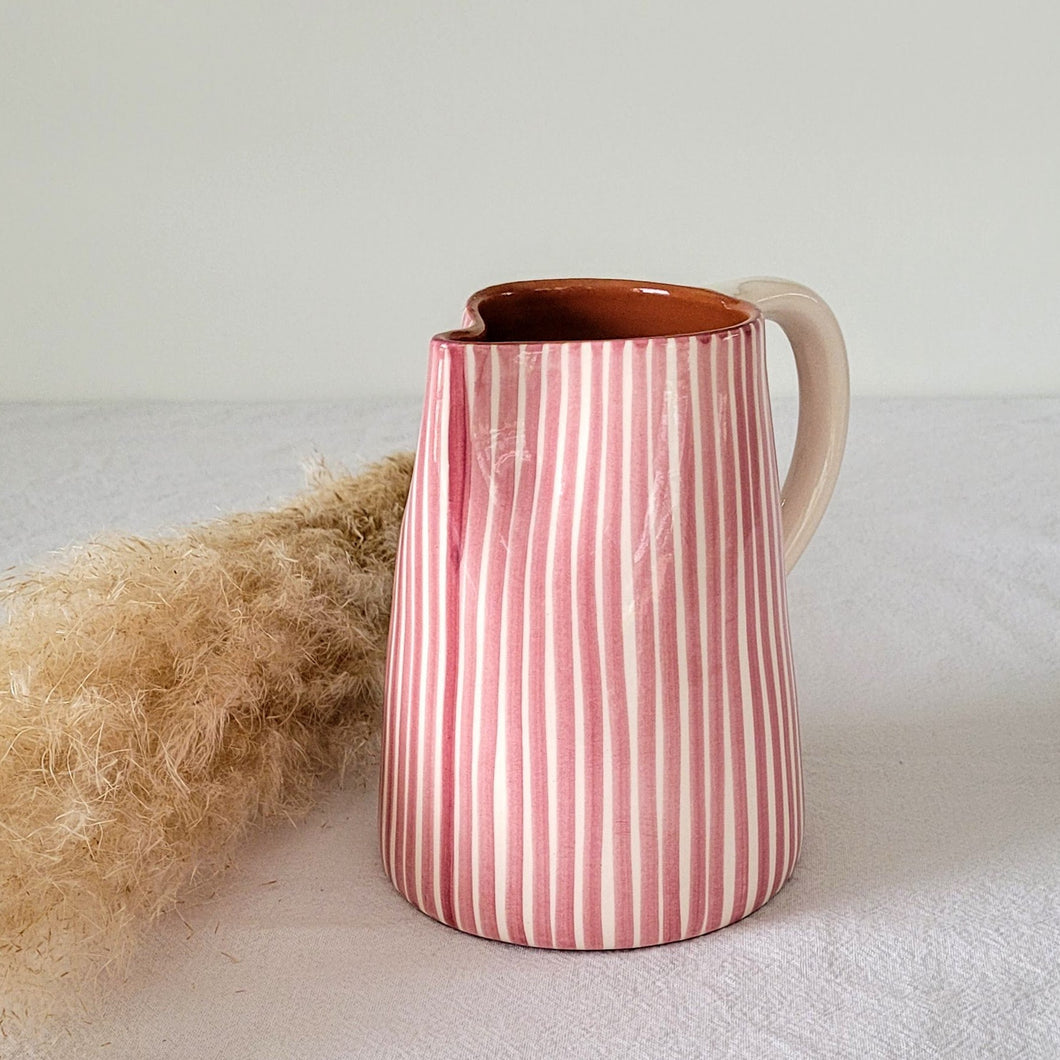 Pitcher 0.6 l striped pink