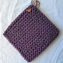 Load image into Gallery viewer, Pot holder, set of 2, aubergine

