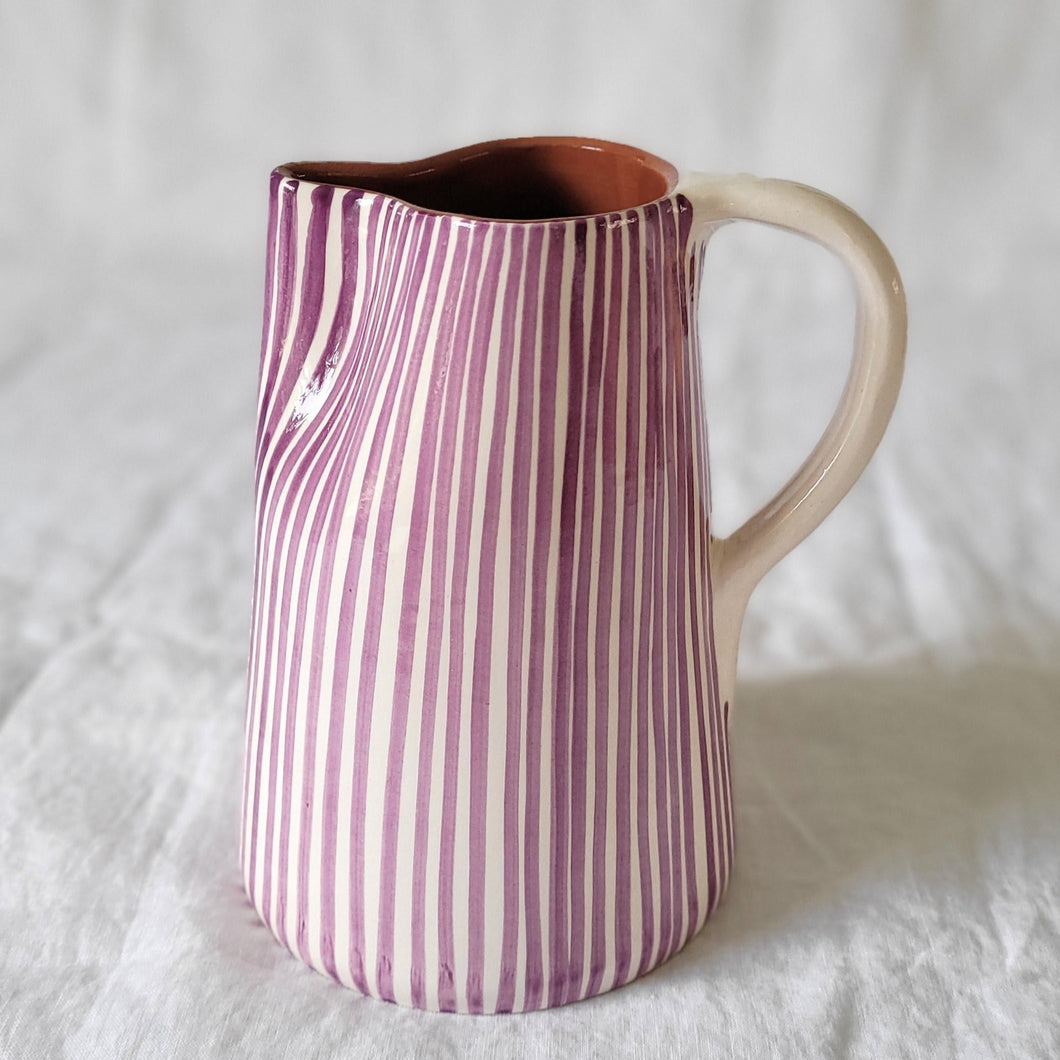 Krug 1 l gestreift lila
