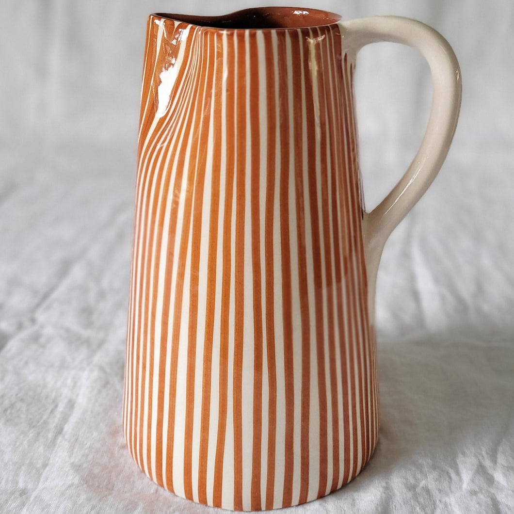 Maxi jug 1.5 l striped rust