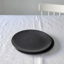 Lade das Bild in den Galerie-Viewer, Teller klein Fatima schwarz
