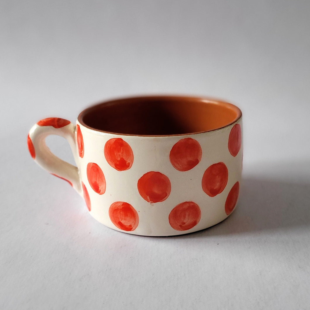 cup dots red