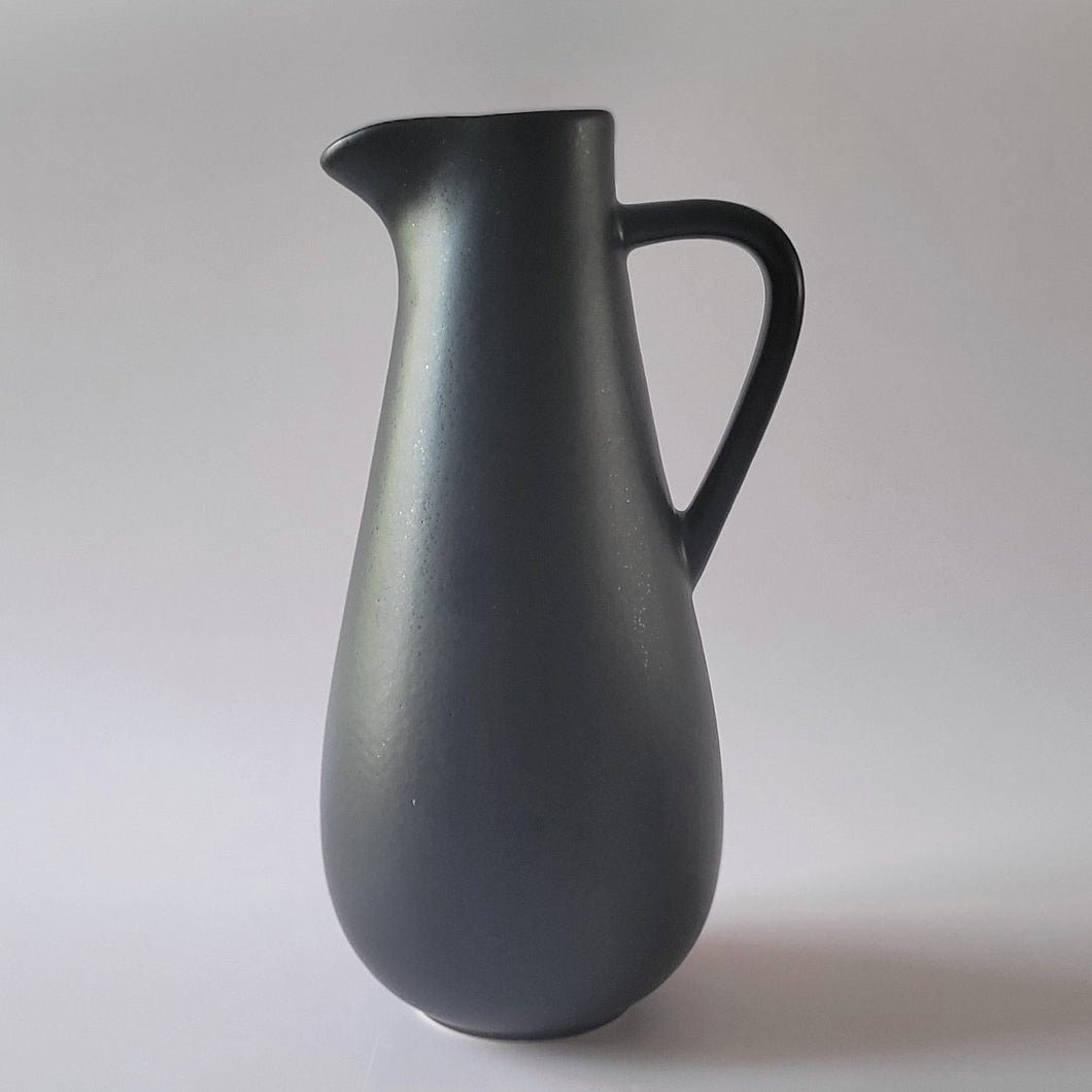 Large black carafe 1.6 l