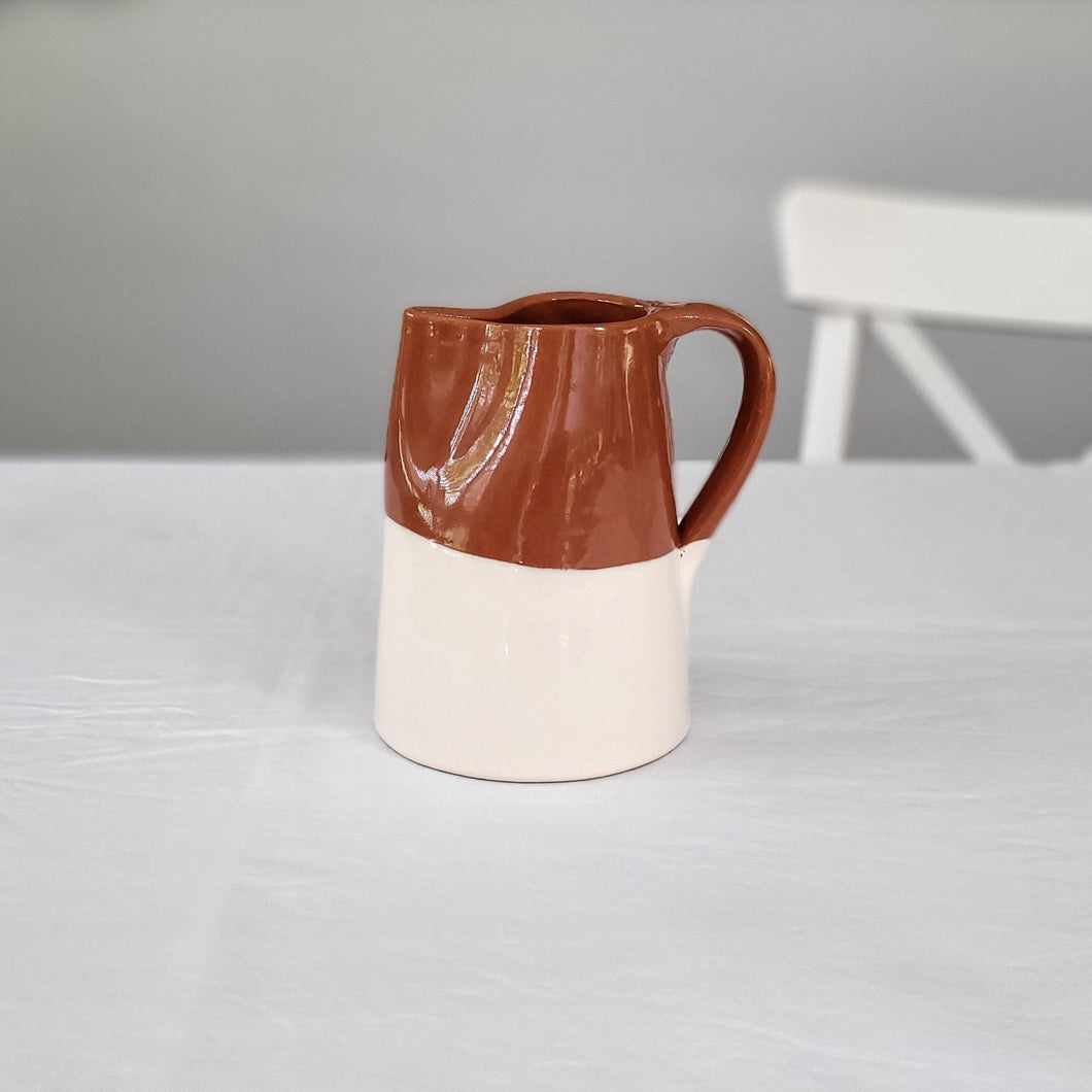 Pitcher 0.6 l half white clay