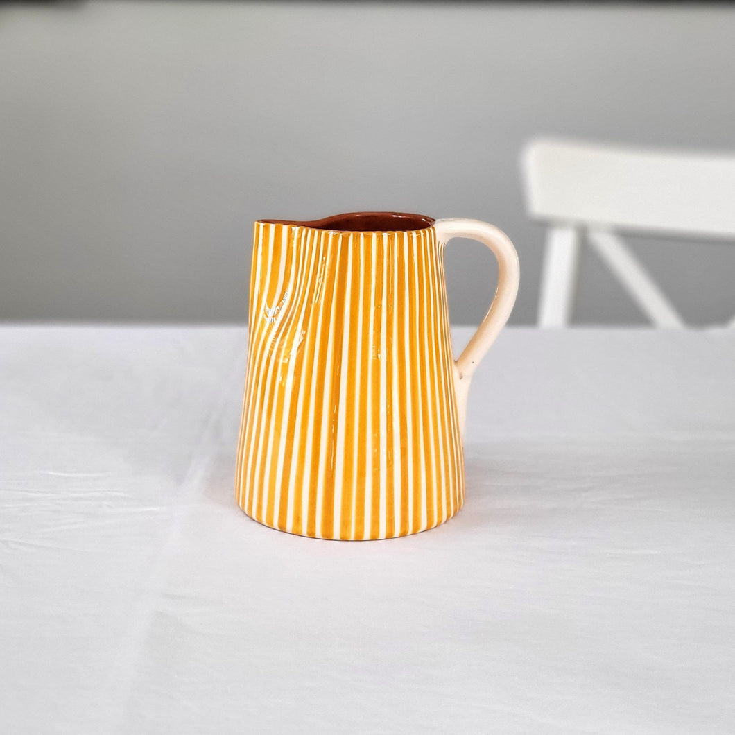 Jug 0.6 l striped ochre