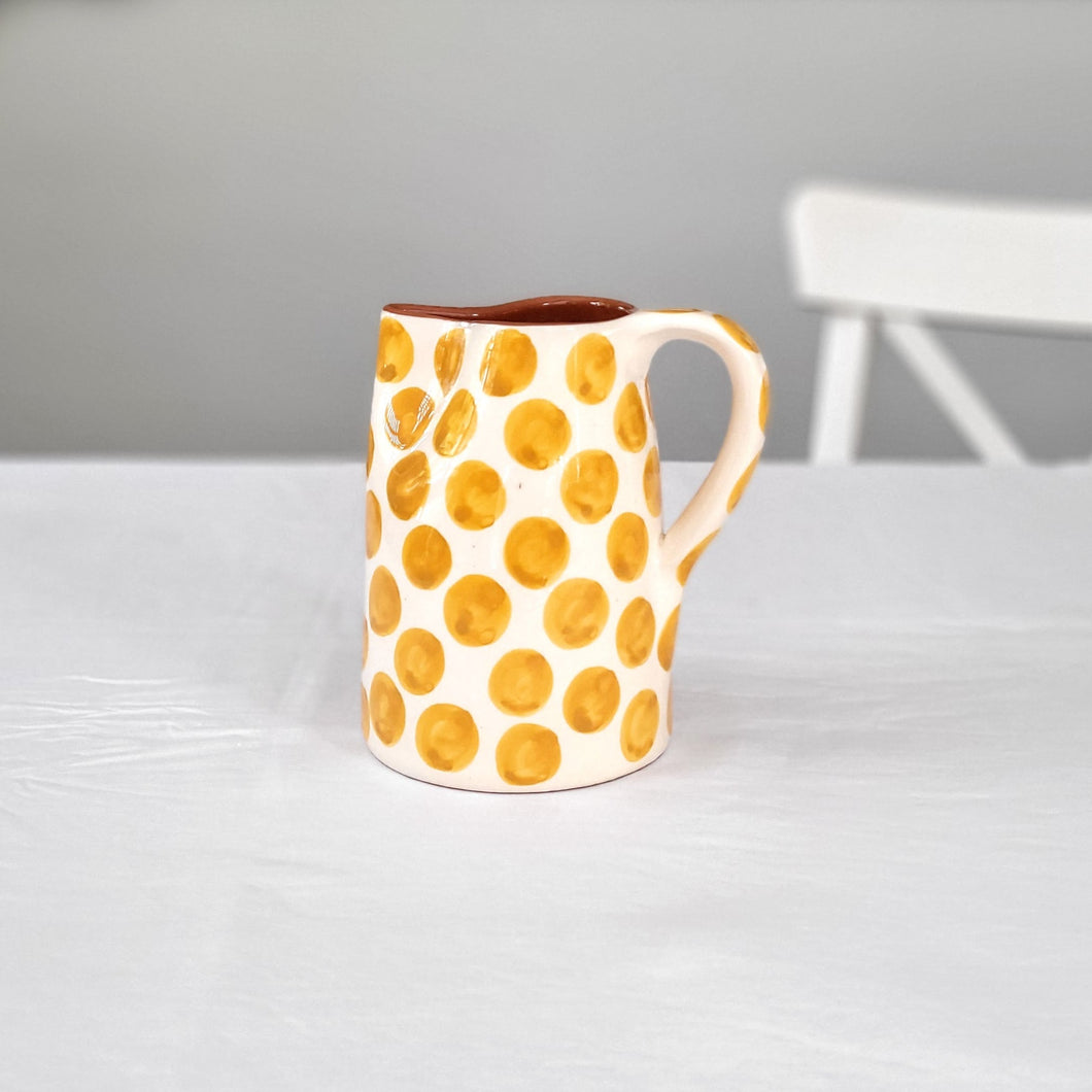 Pitcher 0.6 l dots ocher