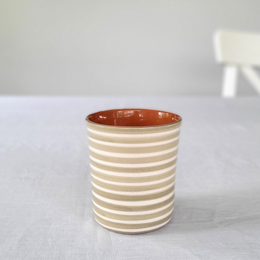 Kaffeebecher geringelt sage