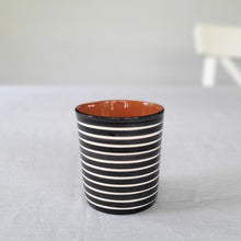 Load image into Gallery viewer, Coffee mug ringed black
