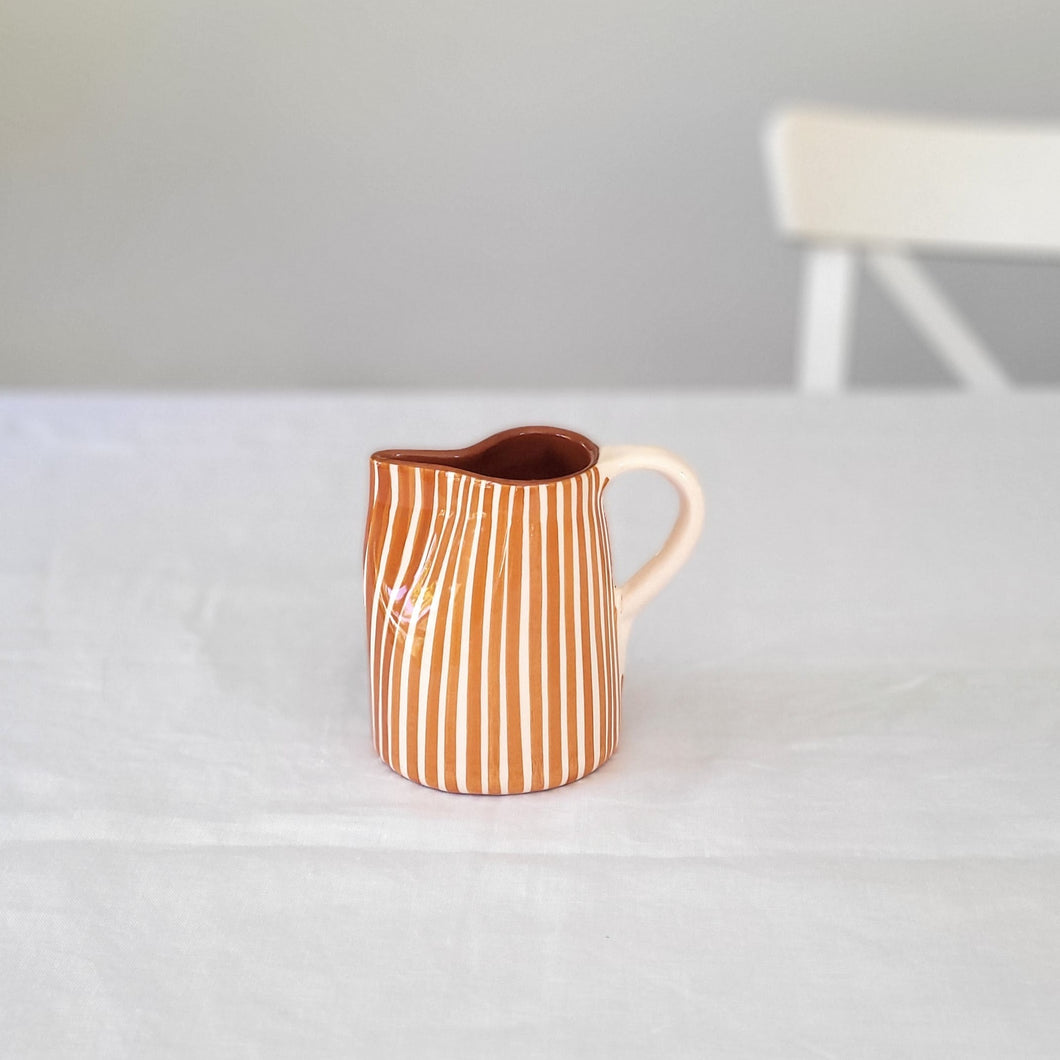 Striped mini pitcher rust